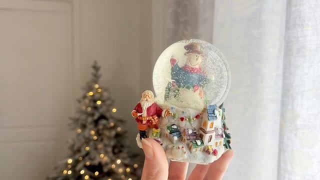 Снежный шар ВДОХНОВЕННЫЙ СНЕГОВИК В ШЛЯПЕ, 8х9 см, 50-1611-1