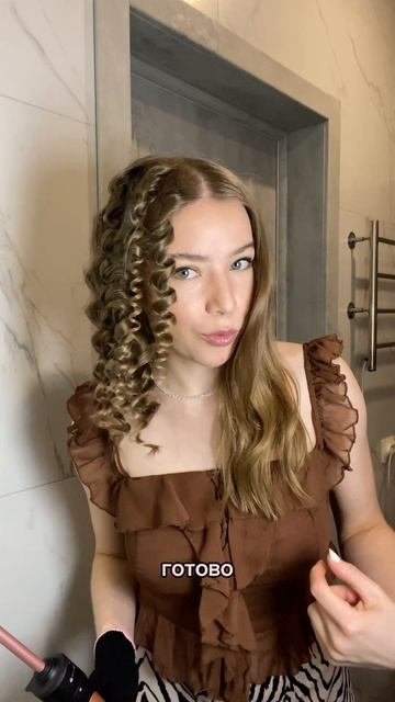 пряди должны были быть больше, но мне было лень делать кудри три часа