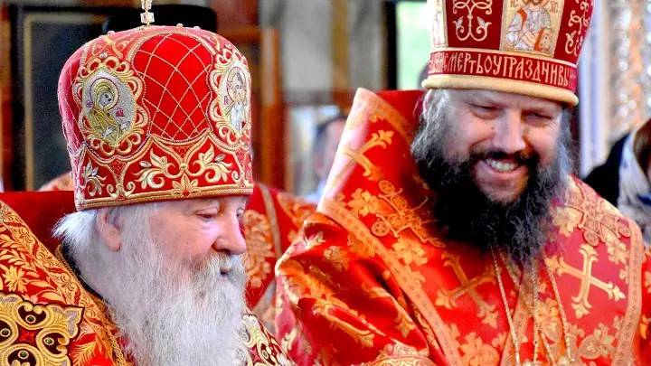 И благословив учеников Своих вознёсся в Небо в горний мир для них!  Задонский монастырь 2025г.