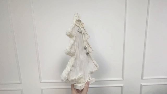 Деревянная настольная ЕЛОЧКА В ШУБКЕ, белая, 40 см, 551280-2