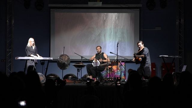 Международный Атлас Облаков - Говинда Хари Говинда (live)