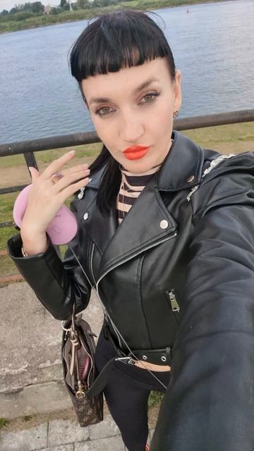 Набережная...