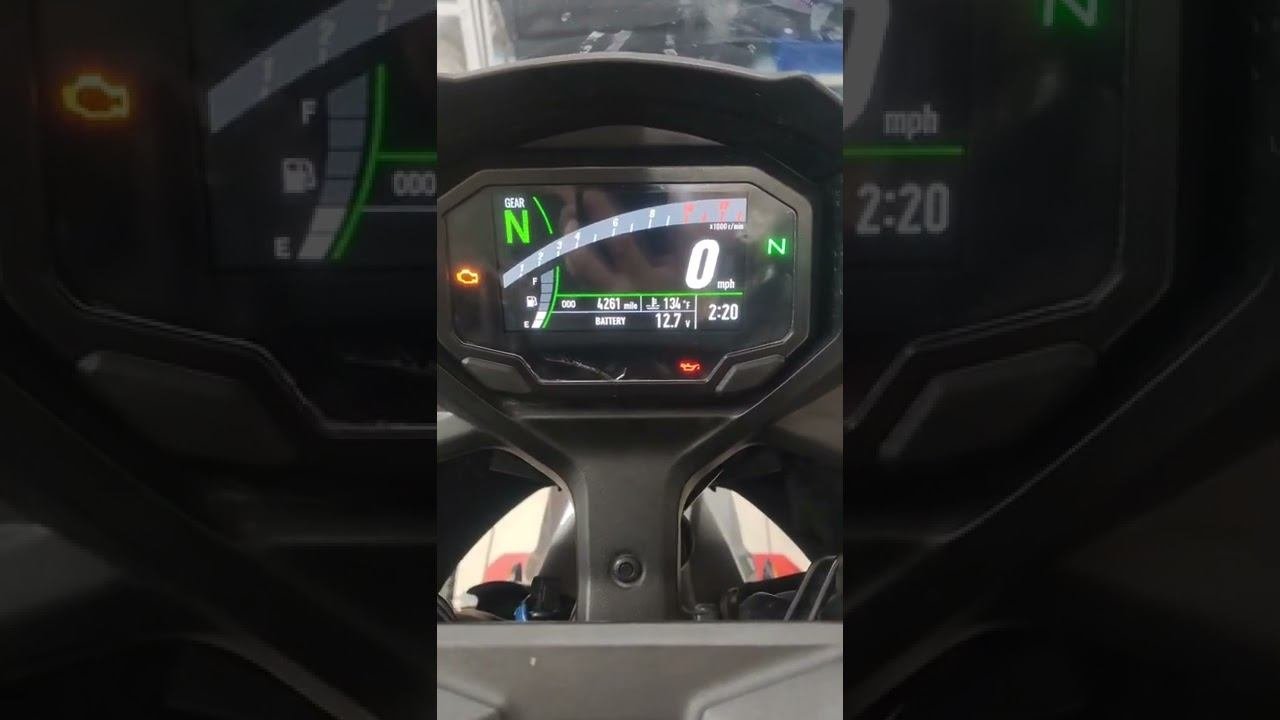 Kawasaki Z650 горит check engine.