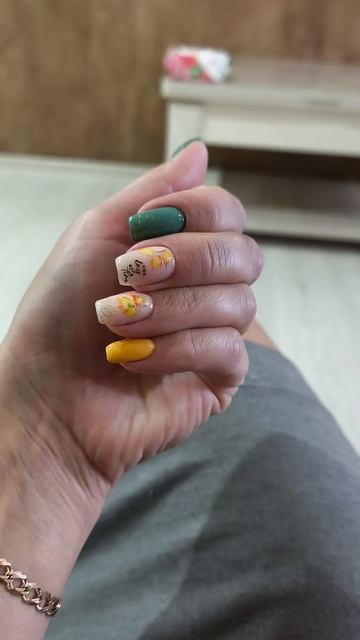 Обновила маникюрчик