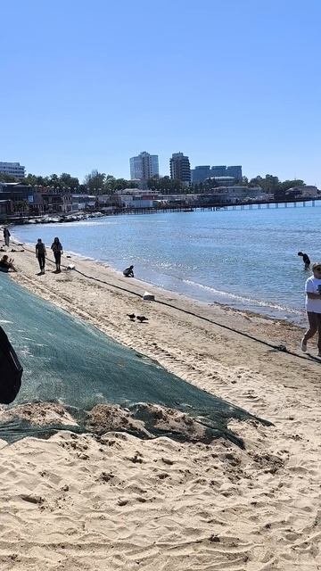 Море в мае