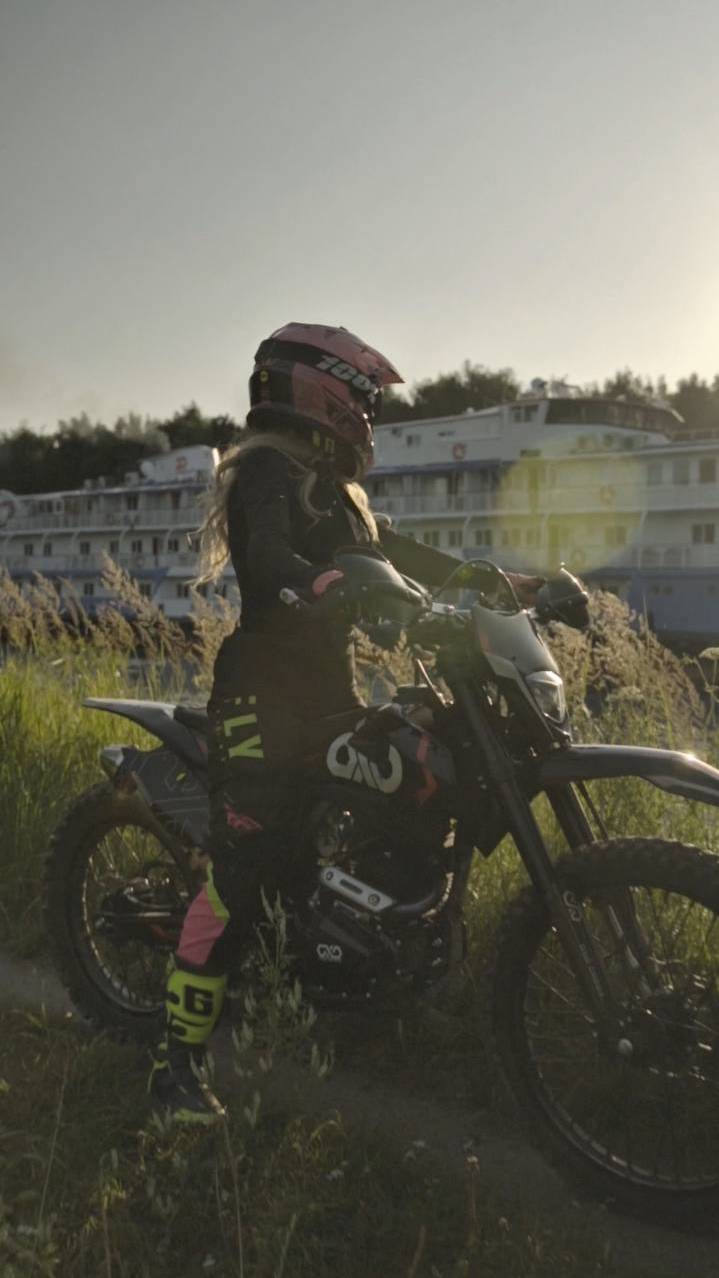 Русланчик, мы с тобой!