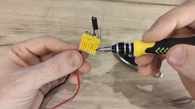 Дистанционный выключатель с микро приемником 3 - 24 вольт