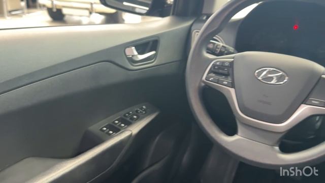 Продается HYUNDAI Solaris /Авто с пробегом