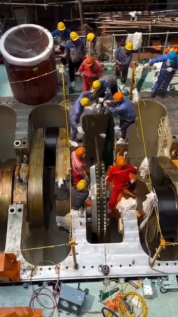 Сборка корабельного двигателя