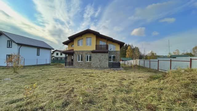 Дом в КП Палитра, 180 кв м на 7,5 сот. со всеми коммуникациями- газ, электр., вода, канализация