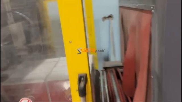 машина для упаковки картонных коробок в термоусадочную пленку