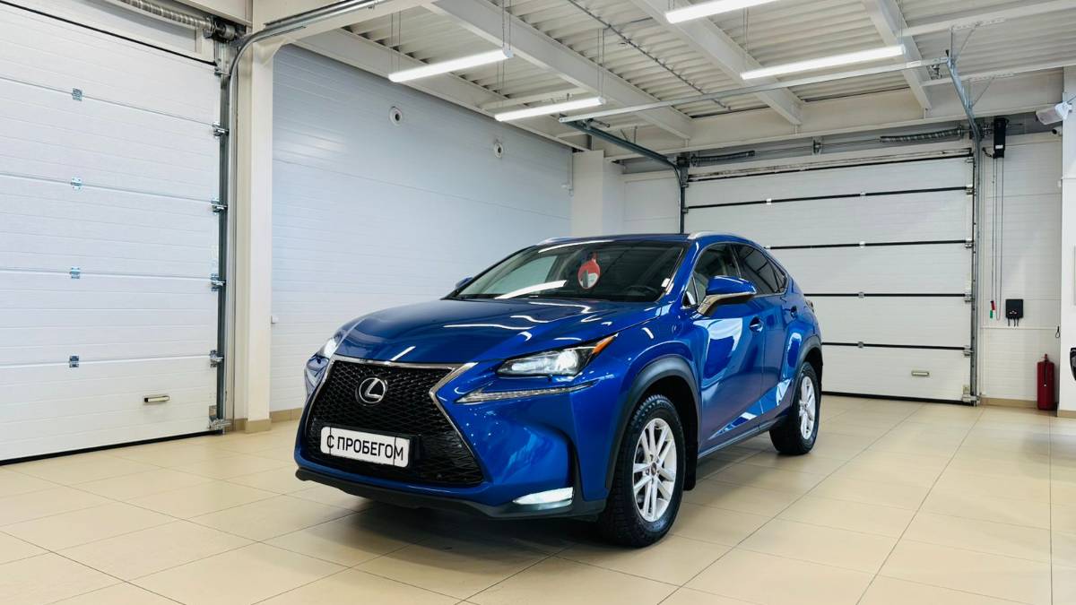 Lexus NX200, 2015 год