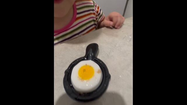 Как мы жарили яичницу из желе :))