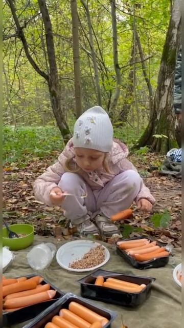 поход в лес с детьми детского сада.mp4