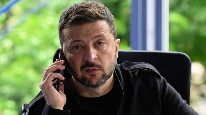 Зеленский заявил, что продуктивно поговорил по телефону с Трампом