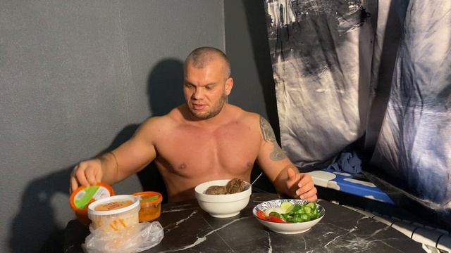 подготовка к соревнованиям по бодибилдингу,цикл масса набор день 9