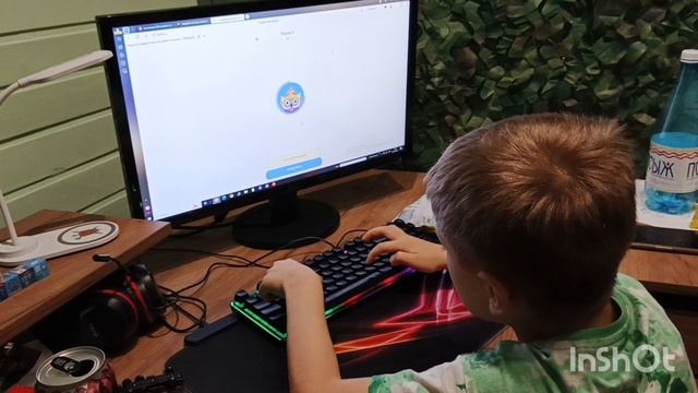 Влог. Жизнь в деревне . Ещё на год я стала старше ) Подарки от любимых .