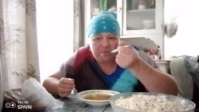 На ужин грибной суп и оливьешечка. приятного просмотра 😉