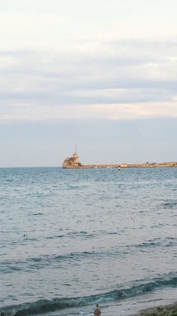 Просторы крыма и город Феодосия