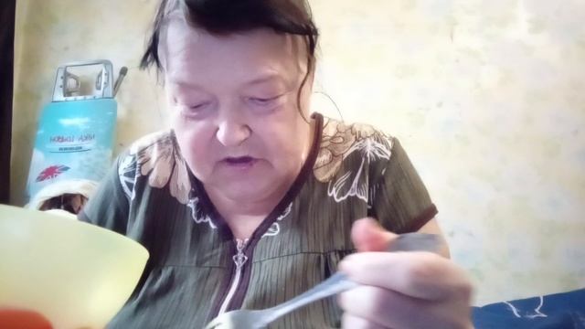 11-10-2025 обед и лалала. яблоко