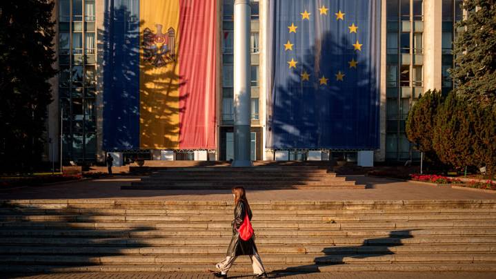 Гросу: Молдавия открыта для диалога с РФ, но в приоритете остается ЕС