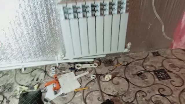 Продолжаю делать пластиковое отопление . Делаю систему Ленинградку .