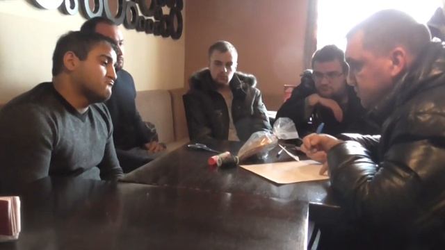 Полицейских задержали в Новосибирске при получении взятки в 1,6 млн рублей