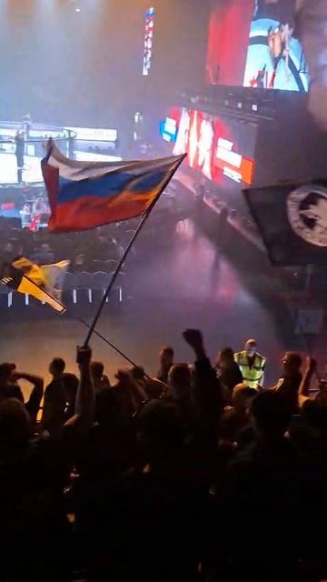 Москва. Бои ММА. Трибуны русской общины. Русские , сербы-  братья на увек!!!