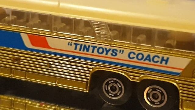 MCI  MC-7 Super Scenicruiser 1/156 Tintoys