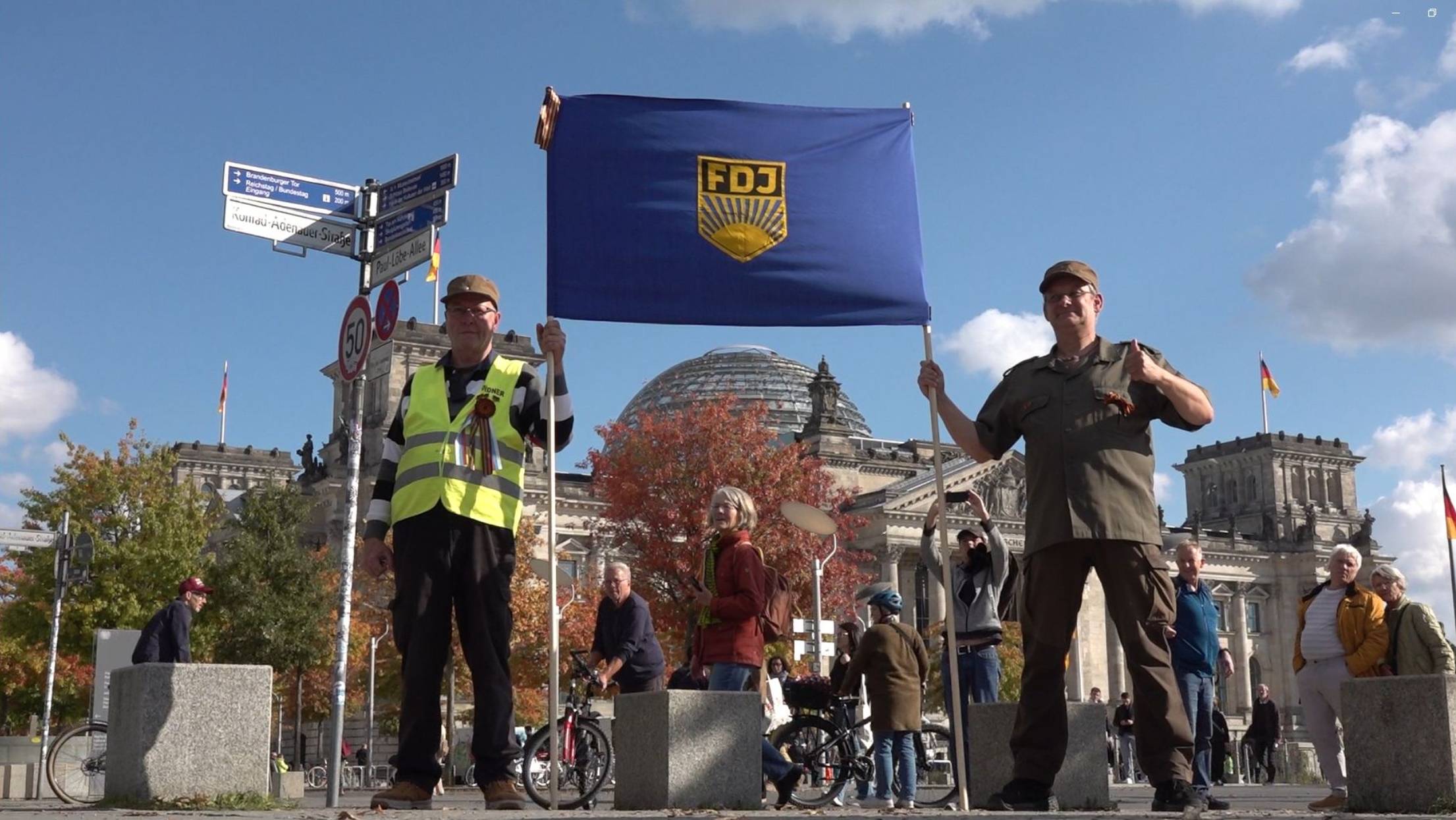 Es Lebe Die Freie Deutsche Jugend Der Neuen DDR Berlin 3. Oktober 2025