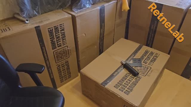 Кресло Titan Fabric 2. Распаковка для Демида, город Братск.