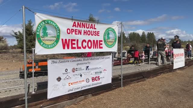 Miniature Ride-On Model Trains Live Steam & Diesel 7.5 Eastern Cascades Railroad In Bend, OR