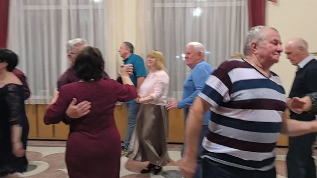 Вишня алая... 11.10.25...