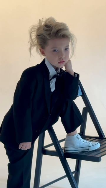 АГЕНТ 007