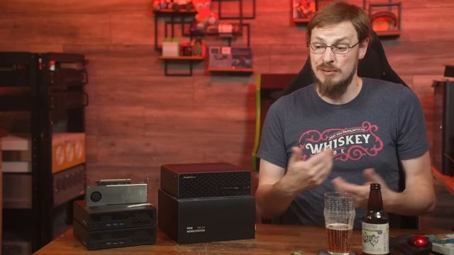 AMD Strix Halo Mini Workstation - Minisforum MS-S1 Max