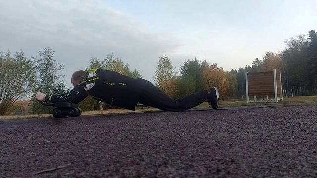 стальной пресс колесик