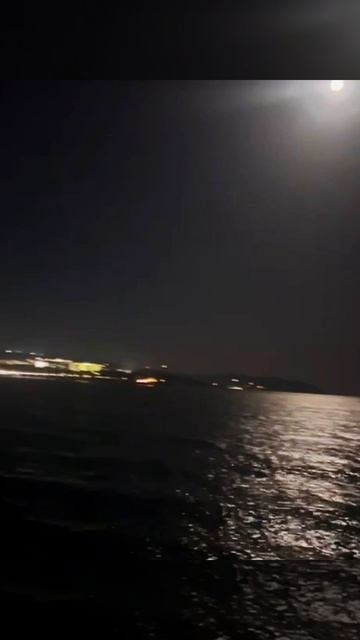 А я сегодня морем любовалась - стихи Елены Лесничка (Чёрное море октябрь 2025).