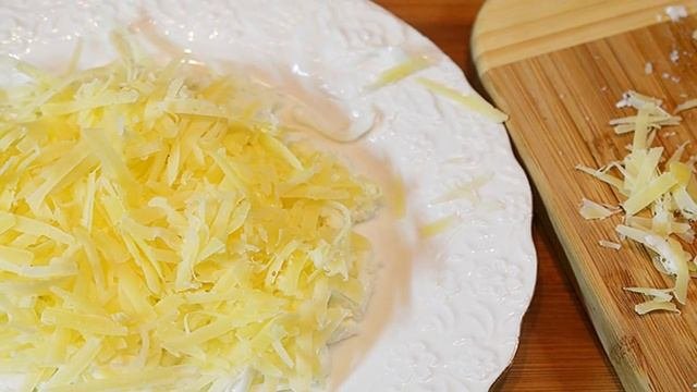 Салат Нежный с крабовыми палочками и сыром