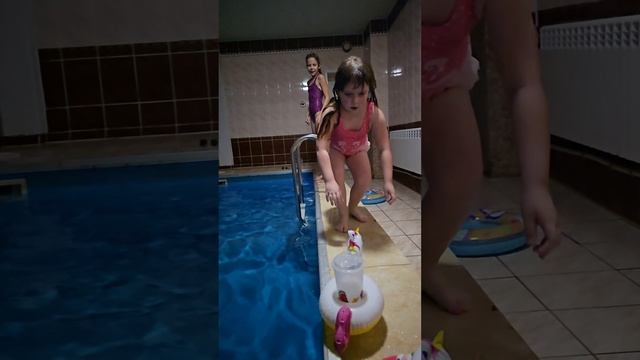 1000057596.mp4