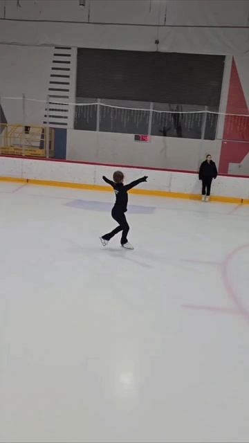 2025-09 Ксения Сидоровская - скольжение