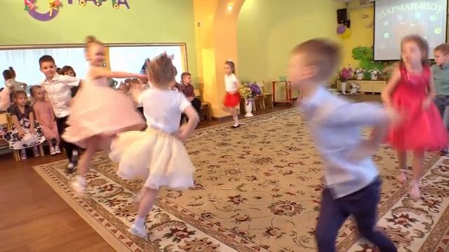 2019  группа РЯБИНКА   8 марта танец почемучки Д/С 329