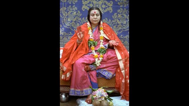 Meditation Mantras And Shlokas On Chakras -  перед мантрой руку на чакру центр. Шри Матаджи поёт 🙏