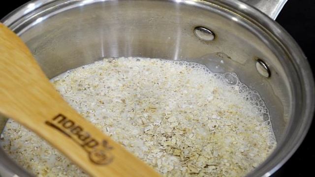 Овсяная каша с ягодами