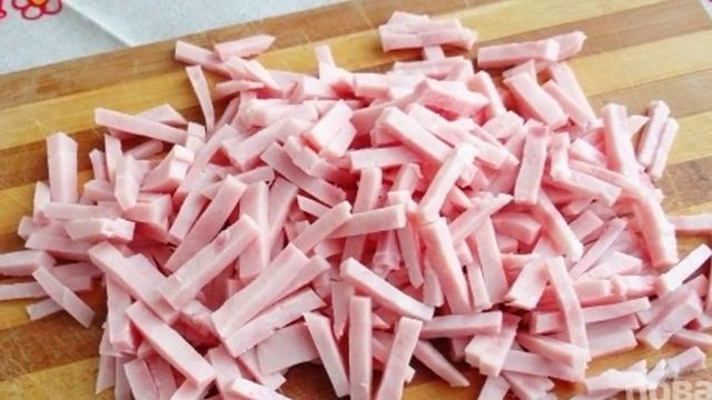 Салат Нежность с ветчиной и огурцами