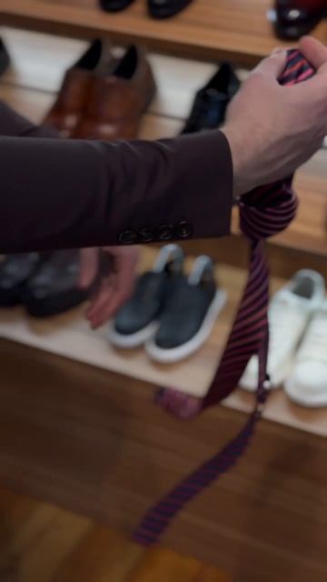 Быстрый способ,как завязать галстук 👔