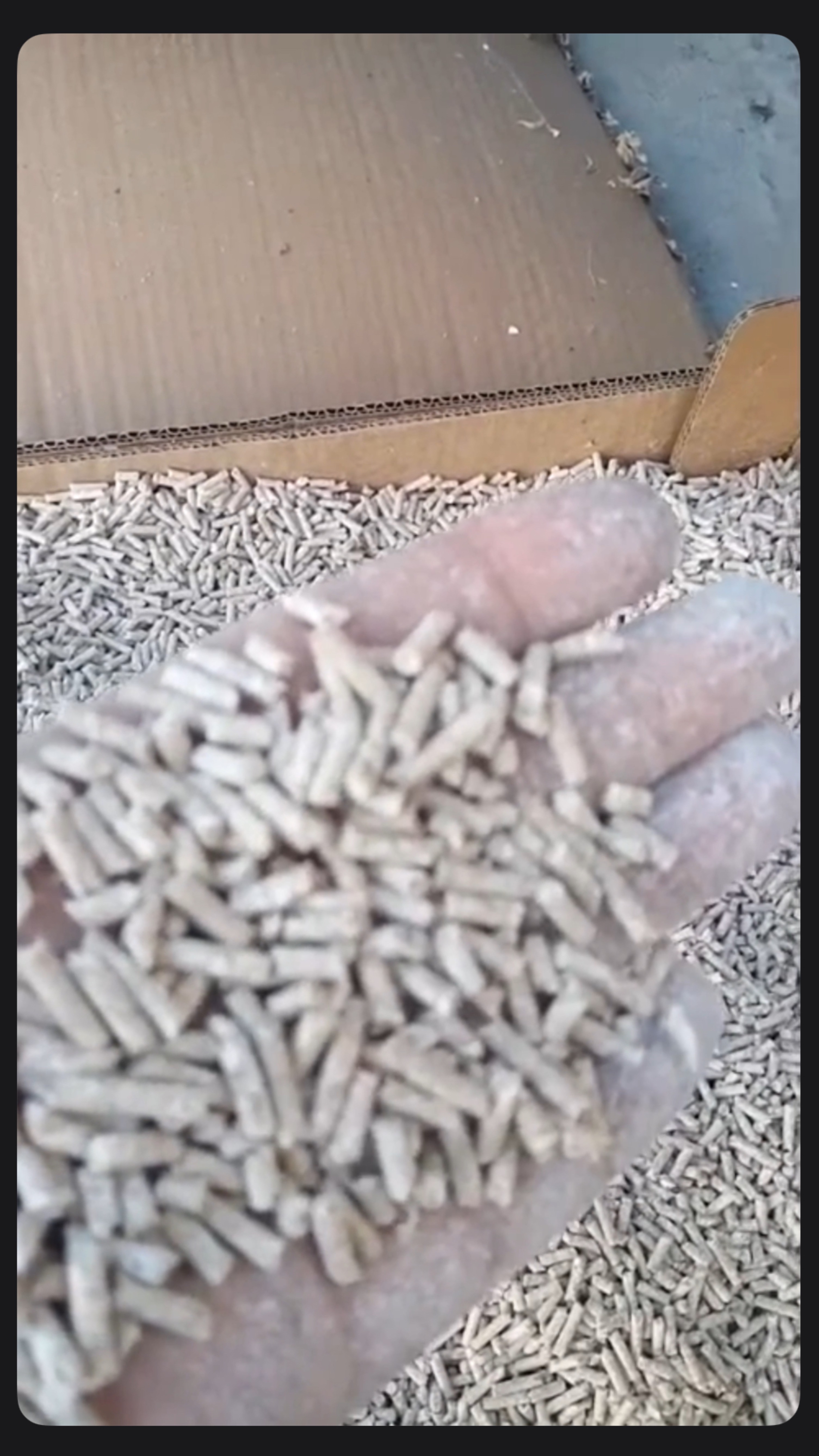 Видео От Клиента В Работе Бюджетный Бытовой Пресс Гранулятор DR 150 InHome С Увеличенными Роликами