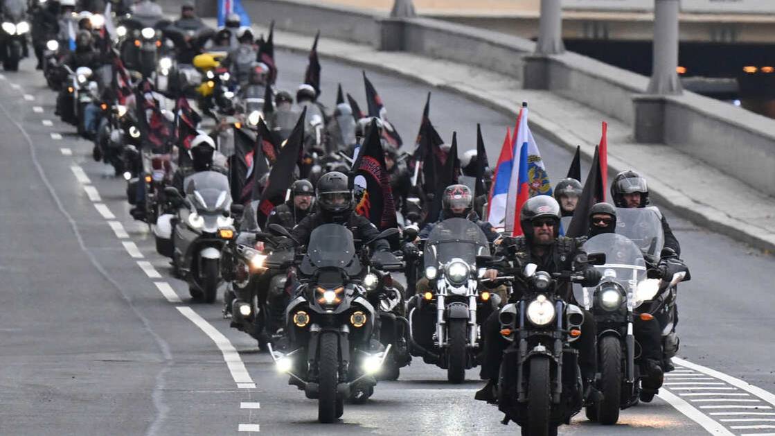 Слышит вся Москва: 