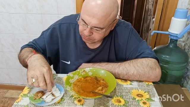 Мукбанг. Щи с кислой капустой и сальцо с горчицей. Легенда о Лилит.