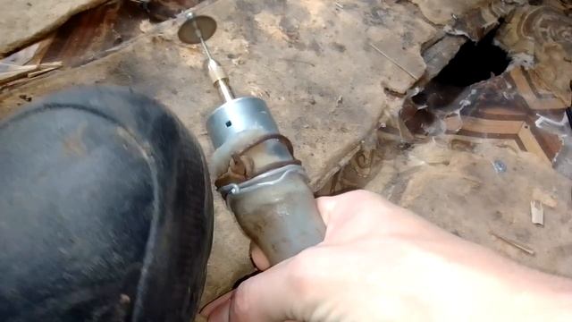 Заказным патроны бормашины пилит отлично мощный двигатель..
