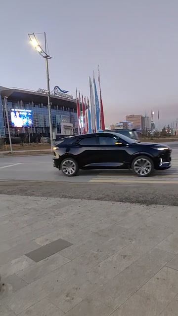 Добрый вечер всем !!! Город Новый Уренгой осенний 🌕🏙️🌱🍂🍁 вечер , год 2025